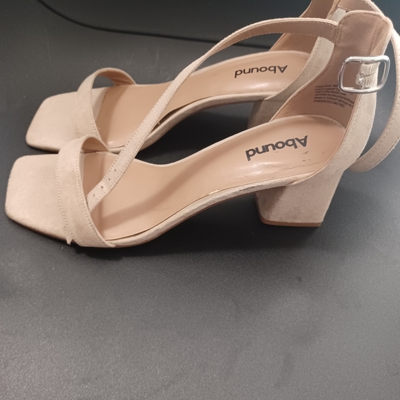 Abound heels - Picture 4 of 4